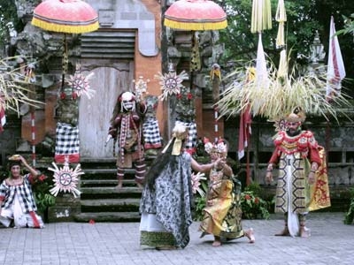 Điệu nhảy truyền thống Barong của người dân Bali.